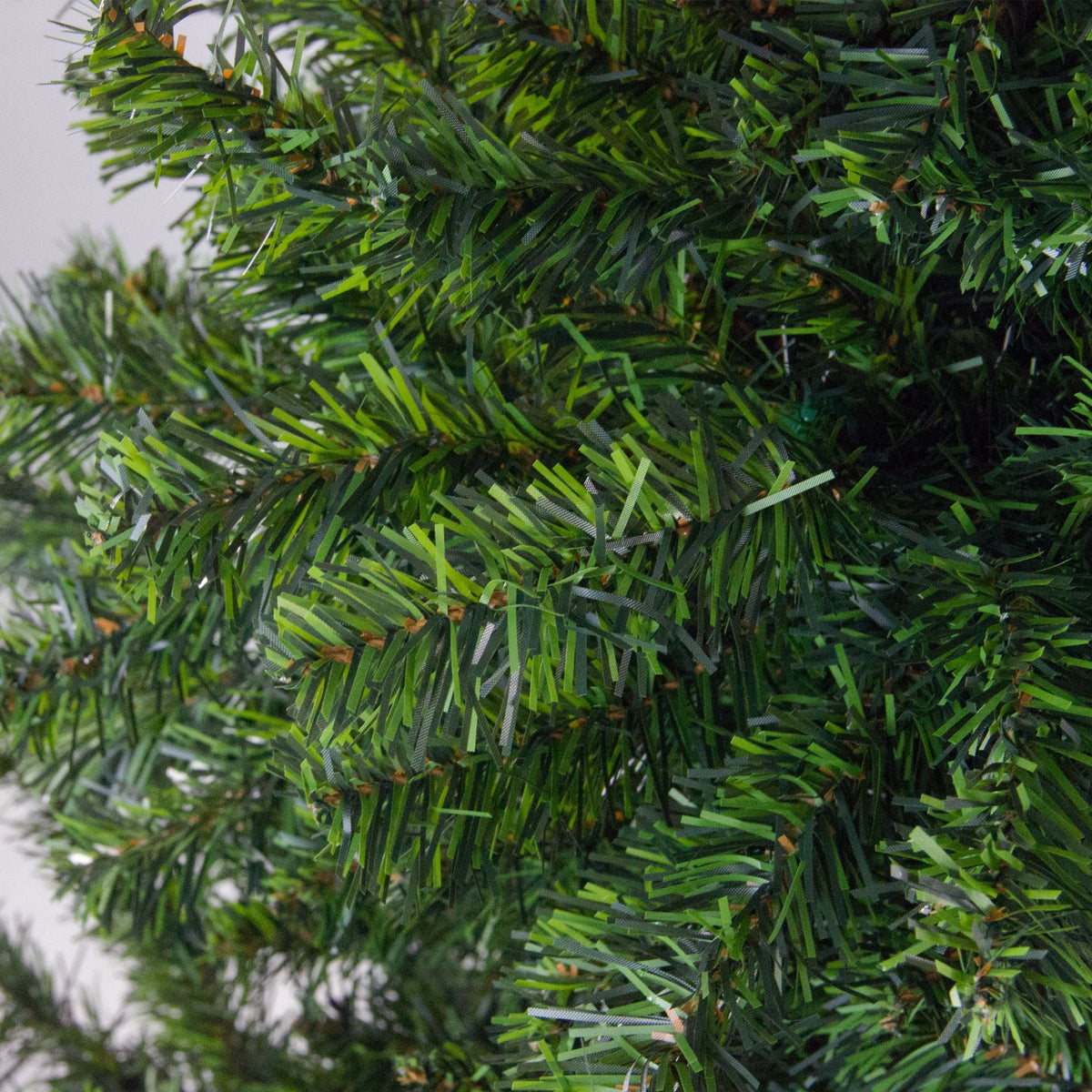 Northlight Canadian Pine Full Artificial Christmas Tree - 7' - Unlit