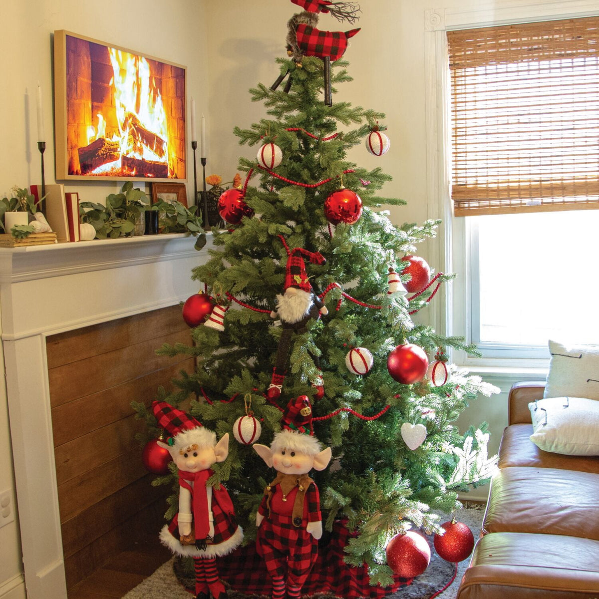 Fraser Hill Farm 6.5-Ft. Foxtail Pine Christmas Tree, FFFX065-0GR